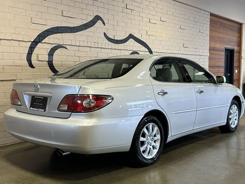 Used 2002 Lexus ES 330 FWD image 4