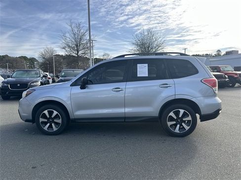 Used 2018 Subaru Forester 2.5i Premium image 2