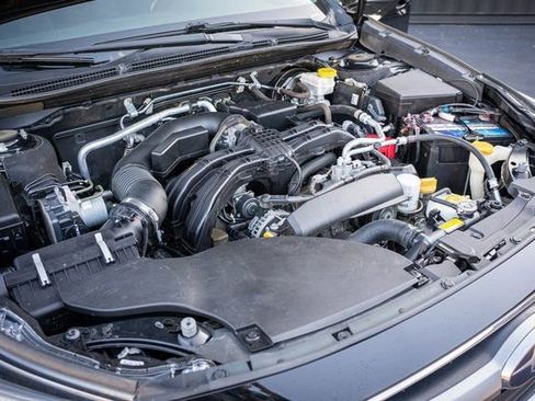 Used 2022 Subaru Outback Premium image 33