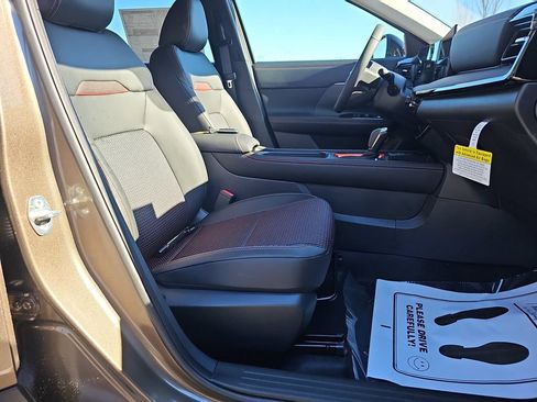 New 2026 Nissan Kicks SR w/ SR Premium Package FWD image 13