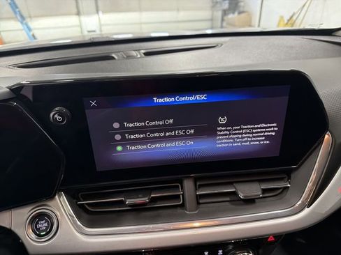 Certified 2025 Chevrolet Trax LT w/ LT Convenience Package image 26