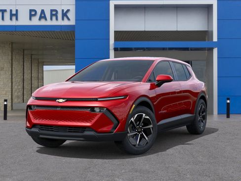 New 2026 Chevrolet Equinox EV LT image 6