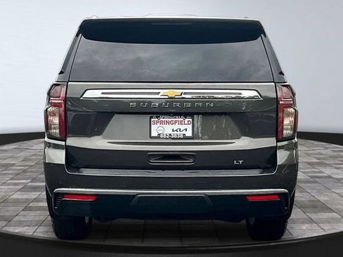 Used 2021 Chevrolet Suburban LT w/ LT Signature Package AWD/4WD image 5