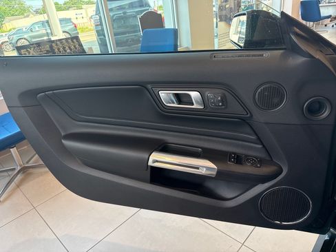 Used 2019 Ford Mustang Bullitt w/ Bullitt Electronics Package RWD image 18