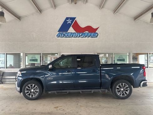 Used 2021 Chevrolet Silverado 1500 LT w/ Texas Edition Plus RWD image 2