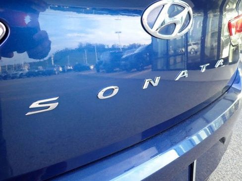 Used 2019 Hyundai Sonata SEL w/ Tech Package 02 FWD image 4