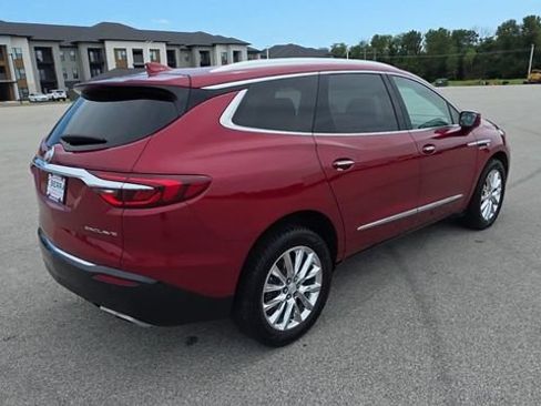 Used 2019 Buick Enclave Essence FWD image 9