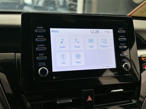Used 2024 Toyota Camry SE w/ Convenience Package FWD image 19