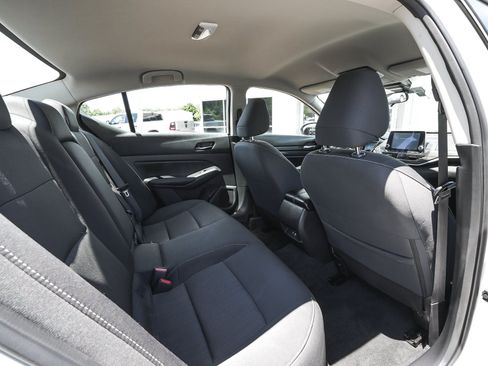 Used 2025 Nissan Altima 2.5 SV AWD/4WD image 36