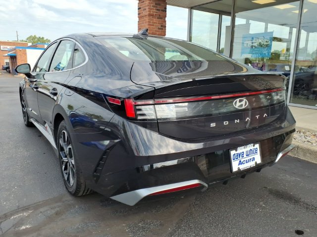 Used 2025 Hyundai Sonata SEL FWD image 21