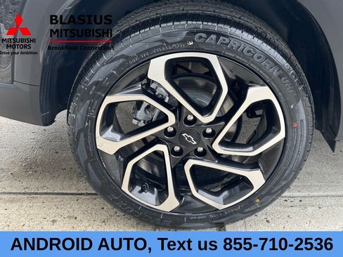Used 2024 Chevrolet Trax RS FWD image 11