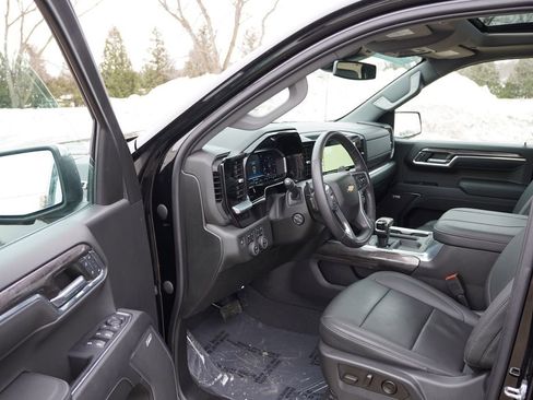 Certified 2023 Chevrolet Silverado 1500 LTZ w/ LTZ Premium Package image 14