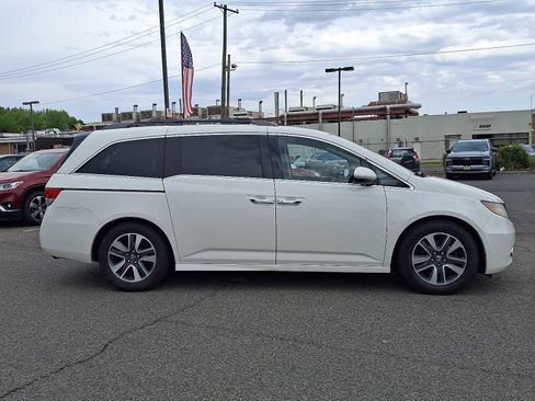 Used 2016 Honda Odyssey Touring Elite image 8