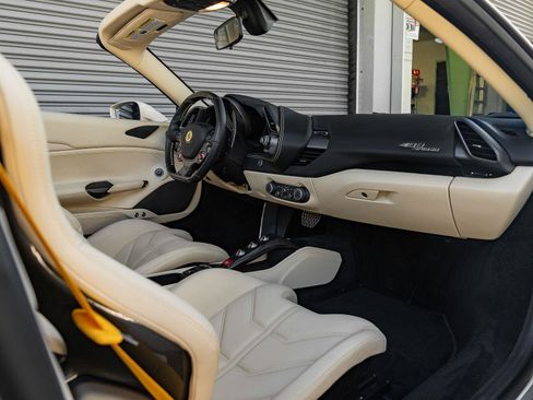 Used 2016 Ferrari 488 Spider RWD image 6