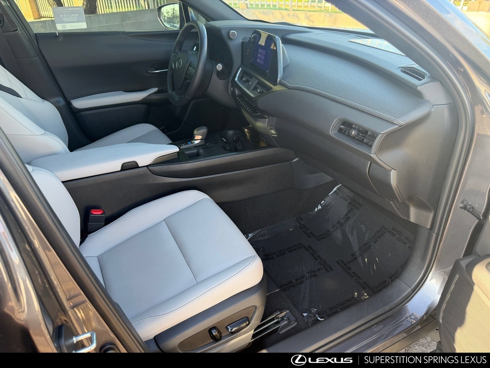 Certified 2026 Lexus UX 300h FWD image 26