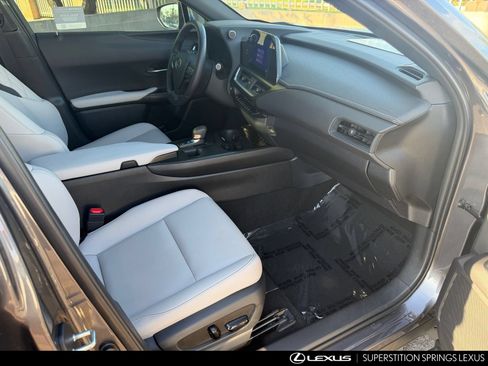 Used 2026 Lexus UX 300h FWD image 26