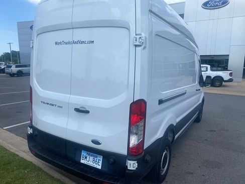 Used 2024 Ford Transit 250 148 High Roof w/ Load Area Protection Package RWD image 8