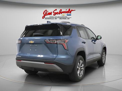 New 2026 Chevrolet Equinox LT FWD image 6