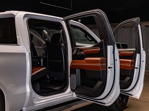 Used 2022 GMC Sierra 1500 Denali Ultimate image 31