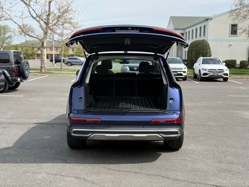 Used 2020 Audi Q7 2.0T Premium Plus w/ Premium Plus Package AWD/4WD image 11
