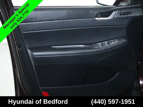 Used 2023 Hyundai Palisade Limited w/ Winter Package AWD/4WD image 18