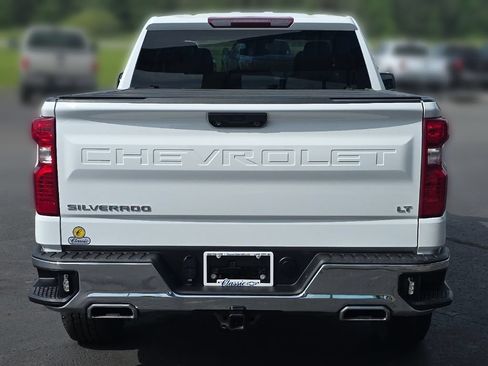 Used 2022 Chevrolet Silverado 1500 LT AWD/4WD image 7