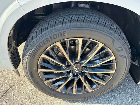 New 2026 INFINITI QX80 Autograph w/ Autograph Exterior Package image 10