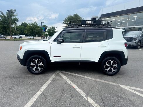 Used 2020 Jeep Renegade Trailhawk AWD/4WD image 2