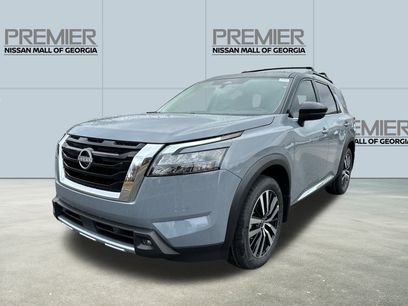 New 2025 Nissan Pathfinder Platinum w/ Cargo Package