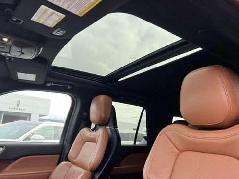 Certified 2021 Lincoln Navigator L Reserve w/ Luxury Package image 10