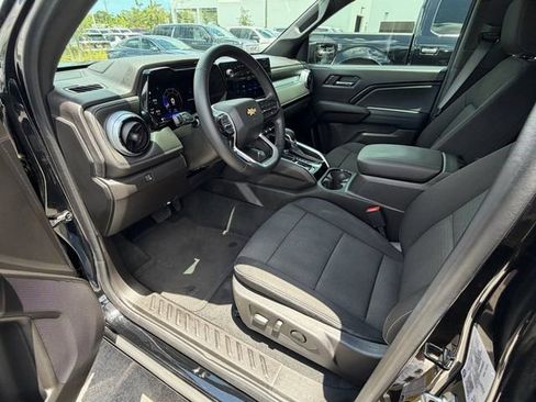 Used 2024 Chevrolet Colorado LT w/ LT Convenience Package II RWD image 10