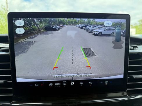 Used 2024 Ford Transit 350 XLT image 26