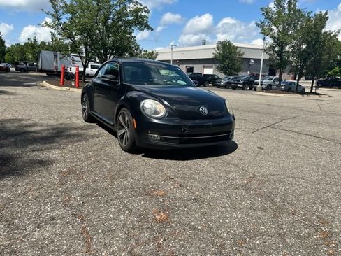 Used 2012 Volkswagen Beetle Turbo FWD image 4
