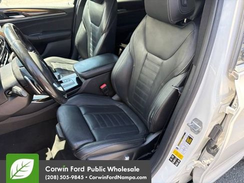Used 2018 BMW X3 xDrive30i w/ Premium Package AWD/4WD image 24