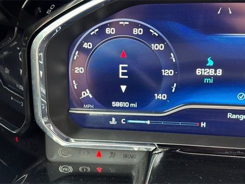 Used 2022 Chevrolet Silverado 1500 High Country w/ High Country Premium Package image 40