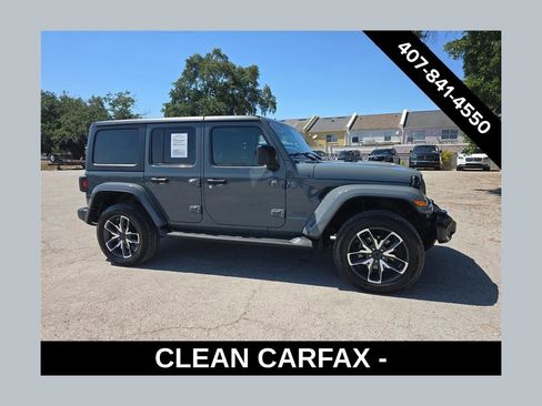 Used 2024 Jeep Wrangler Unlimited w/ Convenience Group AWD/4WD image 1