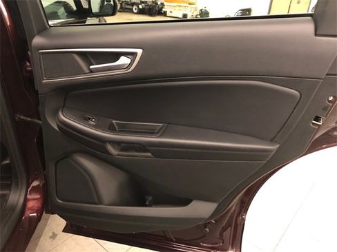 Used 2022 Ford Edge SEL w/ Convenience Package image 32