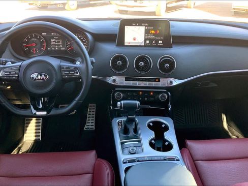 Certified 2021 Kia Stinger GT1 image 15