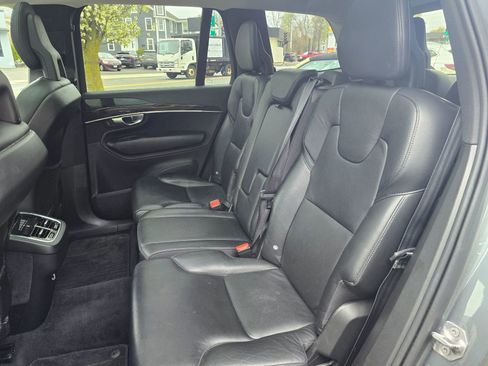 Used 2018 Volvo XC90 T5 Momentum w/ Convenience Package AWD/4WD image 14