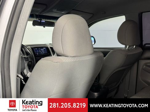 Used 2014 Toyota Tacoma PreRunner w/ SR5 Package image 17