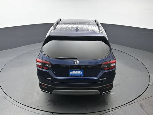 Certified 2024 Honda Pilot Touring image 42