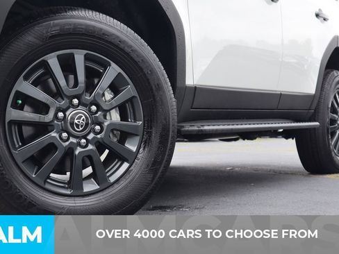 Used 2024 Toyota Land Cruiser image 3