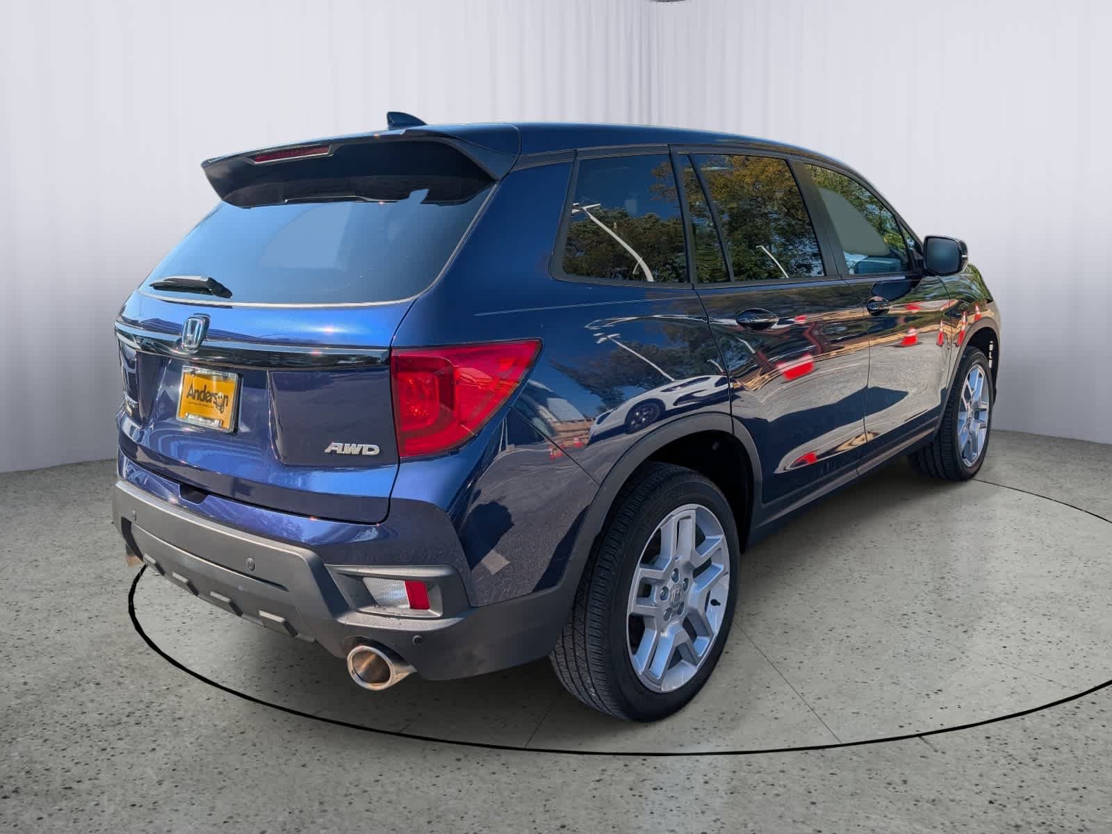 Certified 2024 Honda Passport EX-L image 3