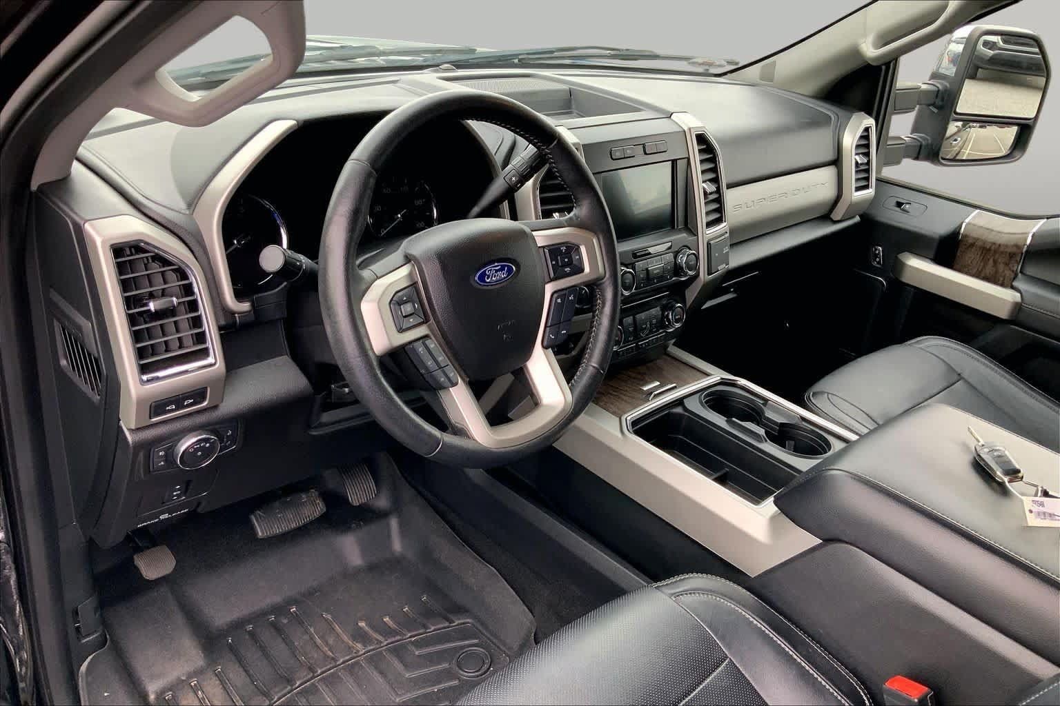Used 2018 Ford F250 Lariat w/ Chrome Package AWD/4WD image 16