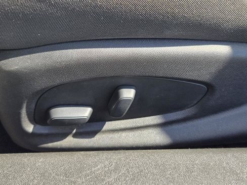 Used 2020 Chevrolet Camaro LT RWD image 21