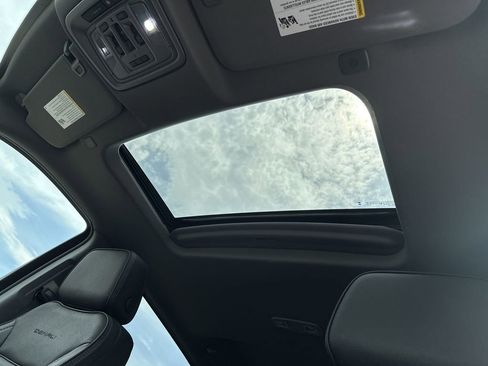 Used 2024 GMC Sierra 1500 Denali w/ Denali Reserve Package image 22