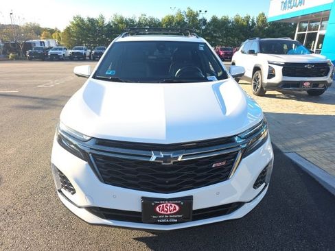 Used 2023 Chevrolet Equinox RS w/ RS Leather Package image 2