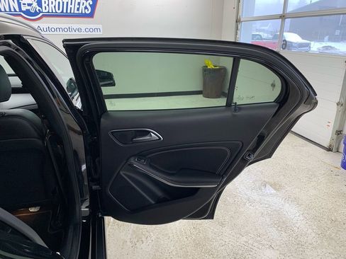 Used 2019 Mercedes-Benz GLA 250 4MATIC image 22