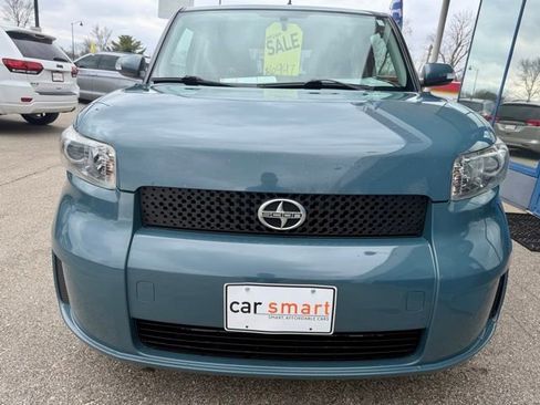 Used 2009 Scion xB image 3