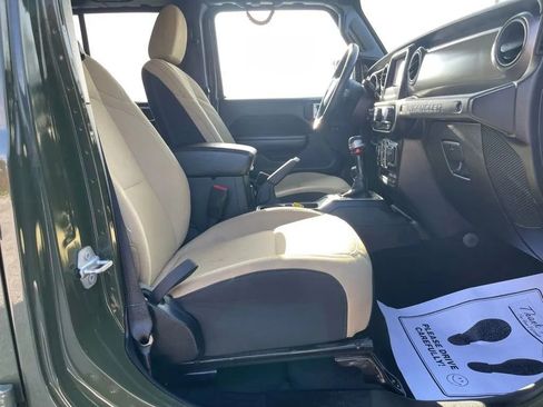 Used 2021 Jeep Wrangler Unlimited Sport w/ Dual Top Group image 18